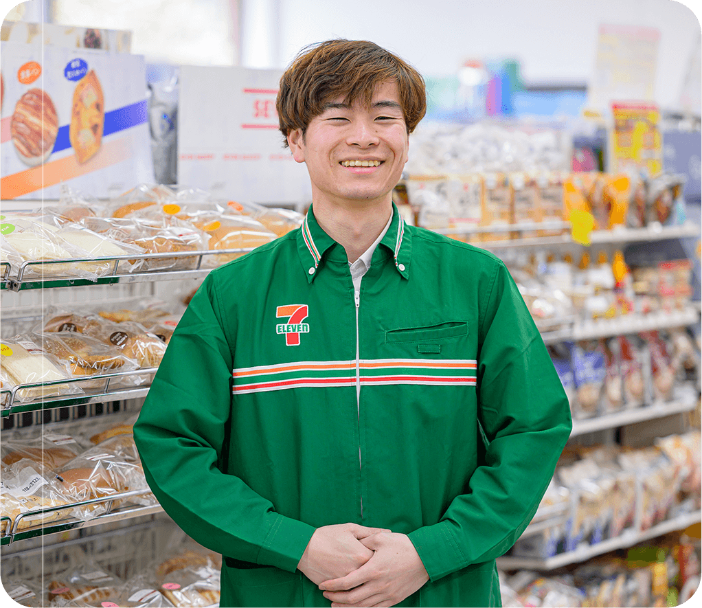 伊藤宗吉商店のセブンイレブンで働くスタッフ